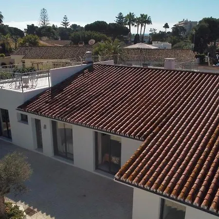 Hotel Impresionante En Atalaya Isdabe Estepona